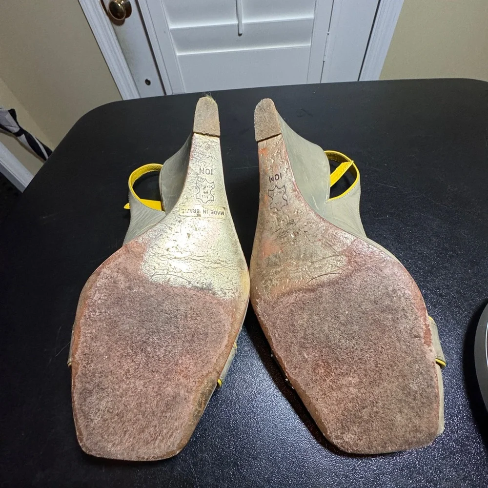 Tory Burch size 10  leather yellow / tan wedge slingback sandal